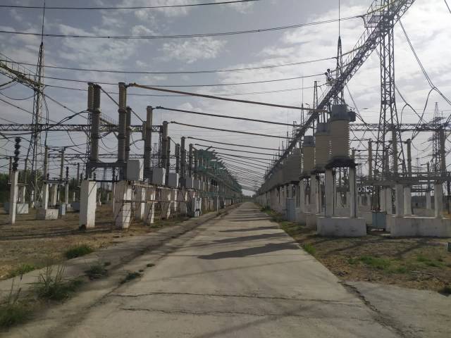 SIRDARYO IES: ELEKTR SEXI KUZ-QISH MAVSUMIGA TAYYORLASH ISHLARI JADAL OLIB BORILMOQDA